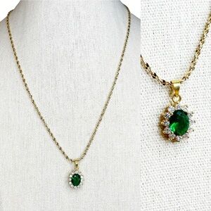 Vintage NOS Emerald Green Crystal Halo Gold Tone Pendant Necklace
